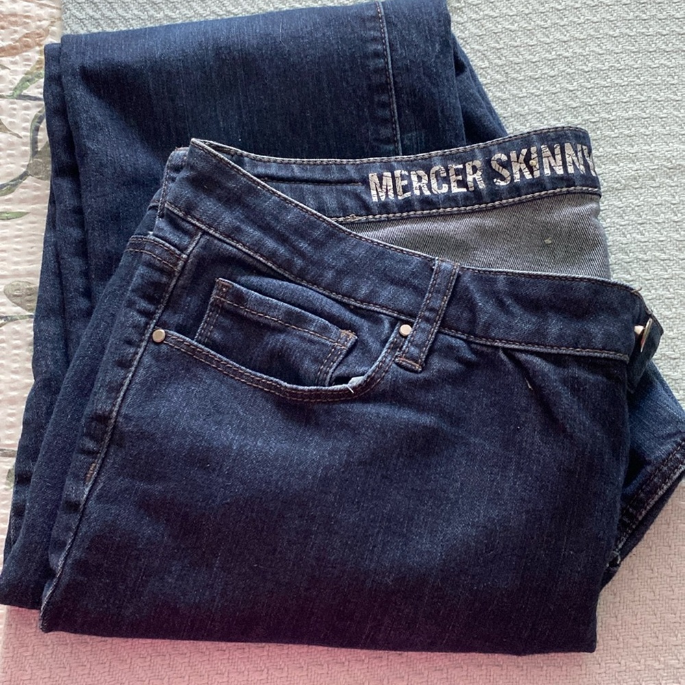 DKNY women’s jeans